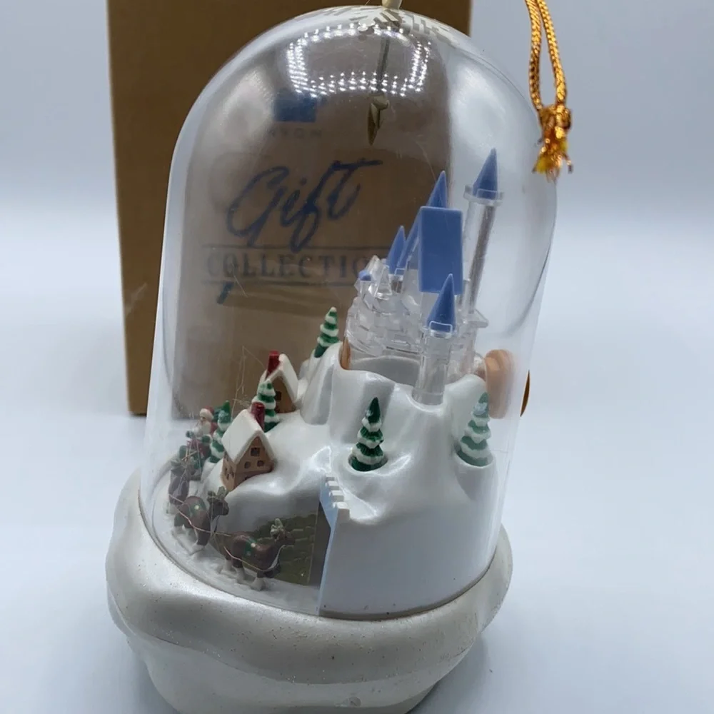 Avon Santa’s Magical Castle Vintage Ornament 1997 light and Motion